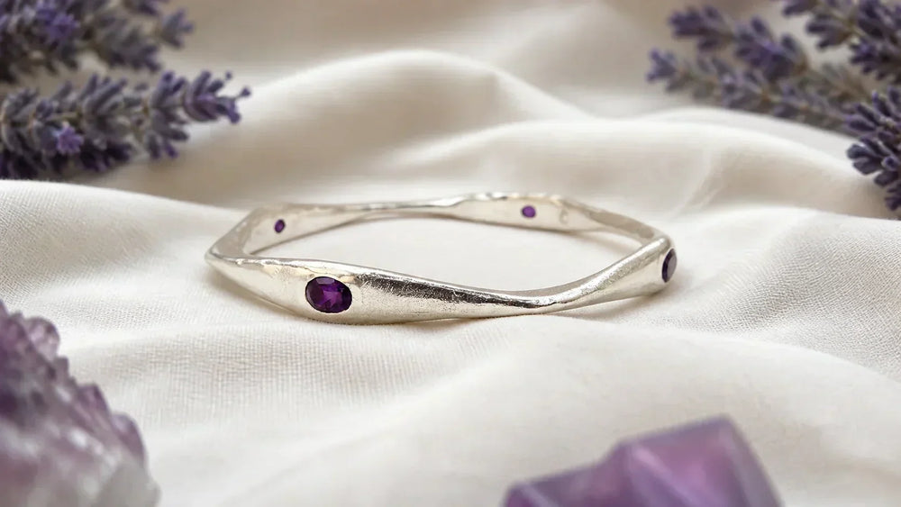 What Wrist to Wear Amethyst Bracelet for Calm and Balance