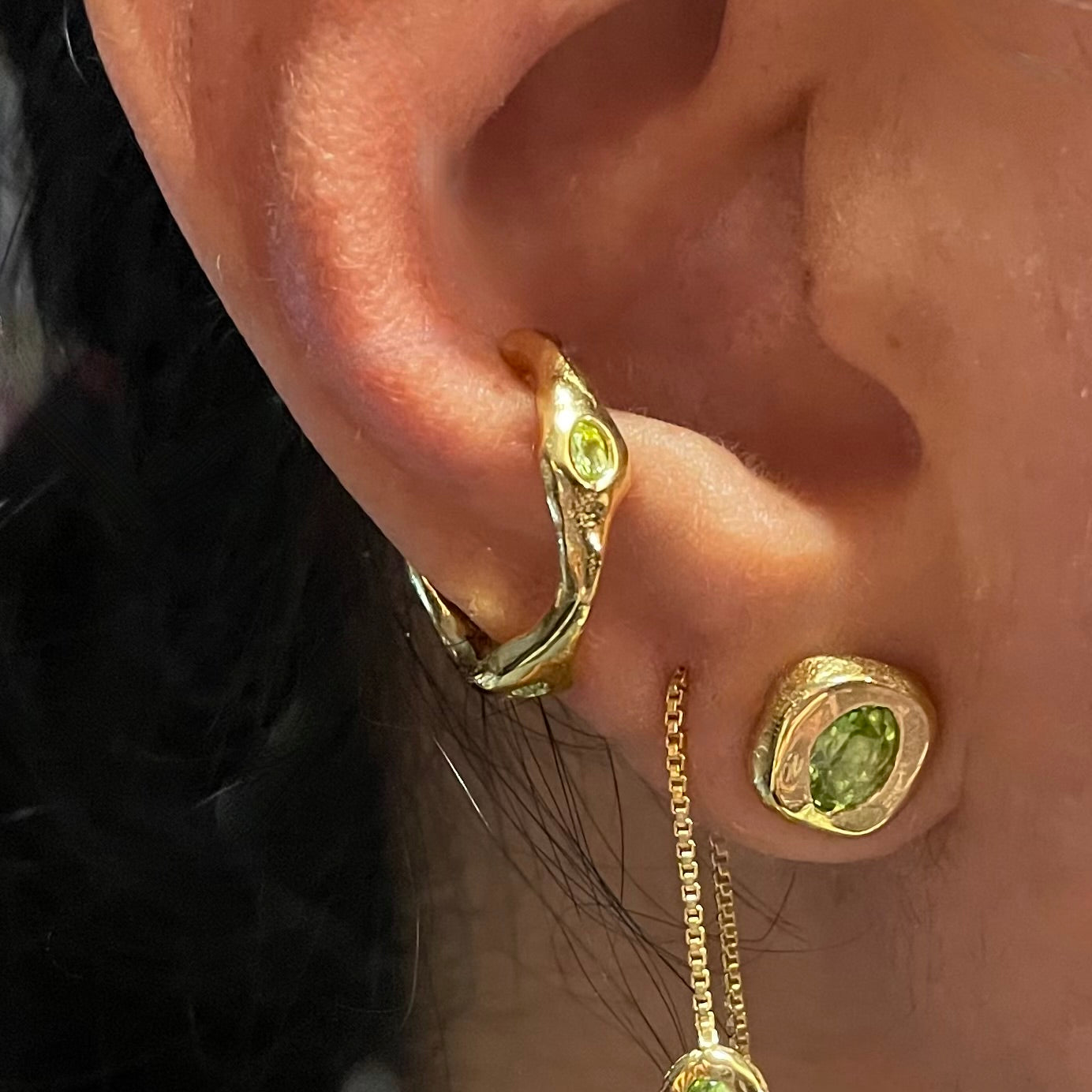 Amy Delson Green Peridot Ear Cuff in Gold