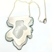 enamel flower necklace
