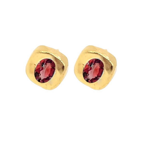 Amy Delson Garnet gold stud earrings