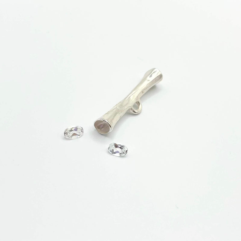 Pearla - Single Stranded Pearl Necklace With White Topaz, Blue Topaz, Amethyst Or Garnet Gemstone Clasp